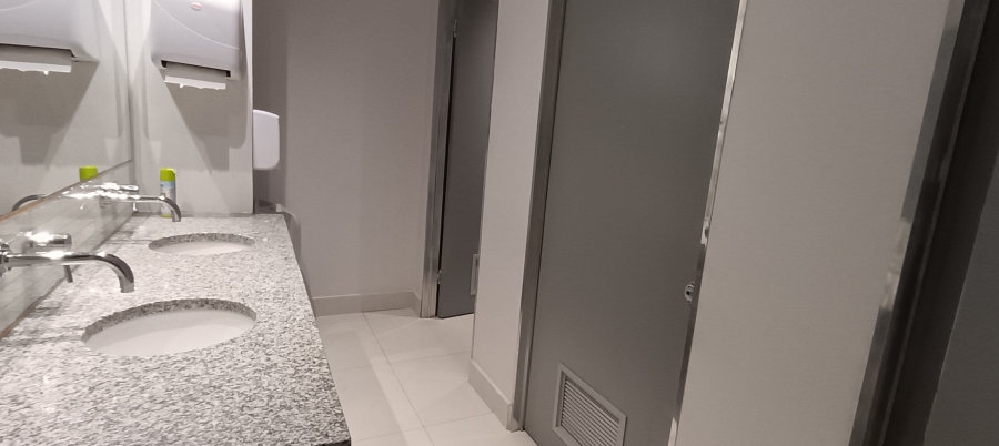 To Let commercial Property for Rent in Bo Oakdale Western Cape